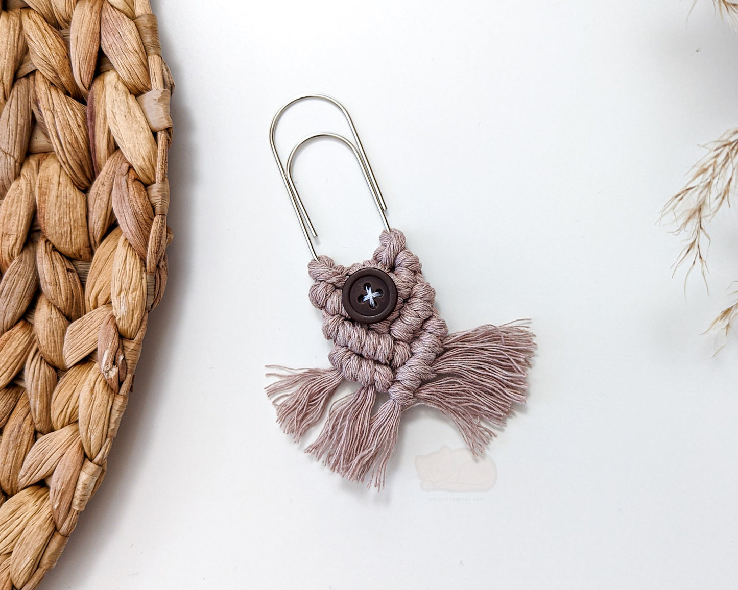 MACRAME PAPERCLIP BOOKMARKS